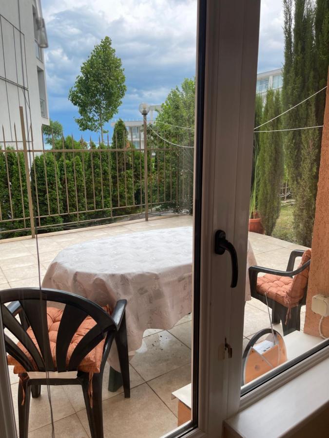 Le Premiere Randevu Apartment Sveti Vlas Luaran gambar