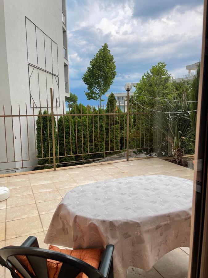 Le Premiere Randevu Apartment Sveti Vlas Luaran gambar