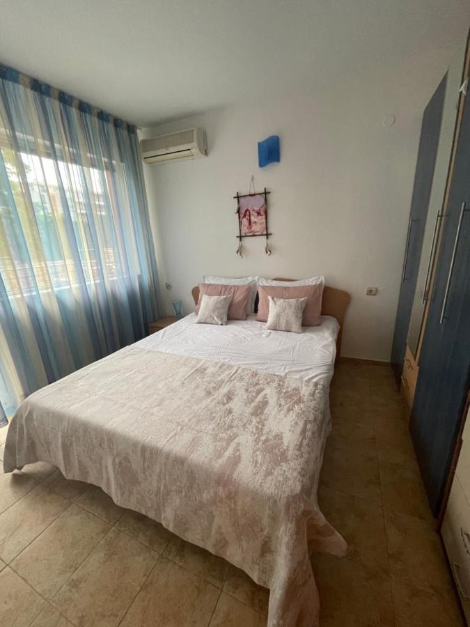 Le Premiere Randevu Apartment Sveti Vlas Luaran gambar