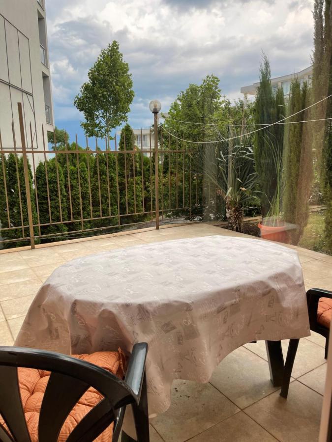 Le Premiere Randevu Apartment Sveti Vlas Luaran gambar