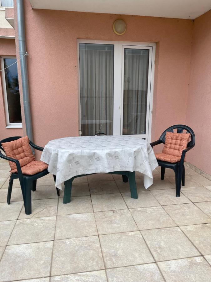 Le Premiere Randevu Apartment Sveti Vlas Luaran gambar
