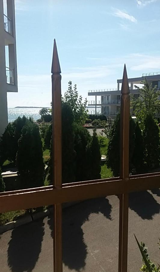 Le Premiere Randevu Apartment Sveti Vlas Luaran gambar