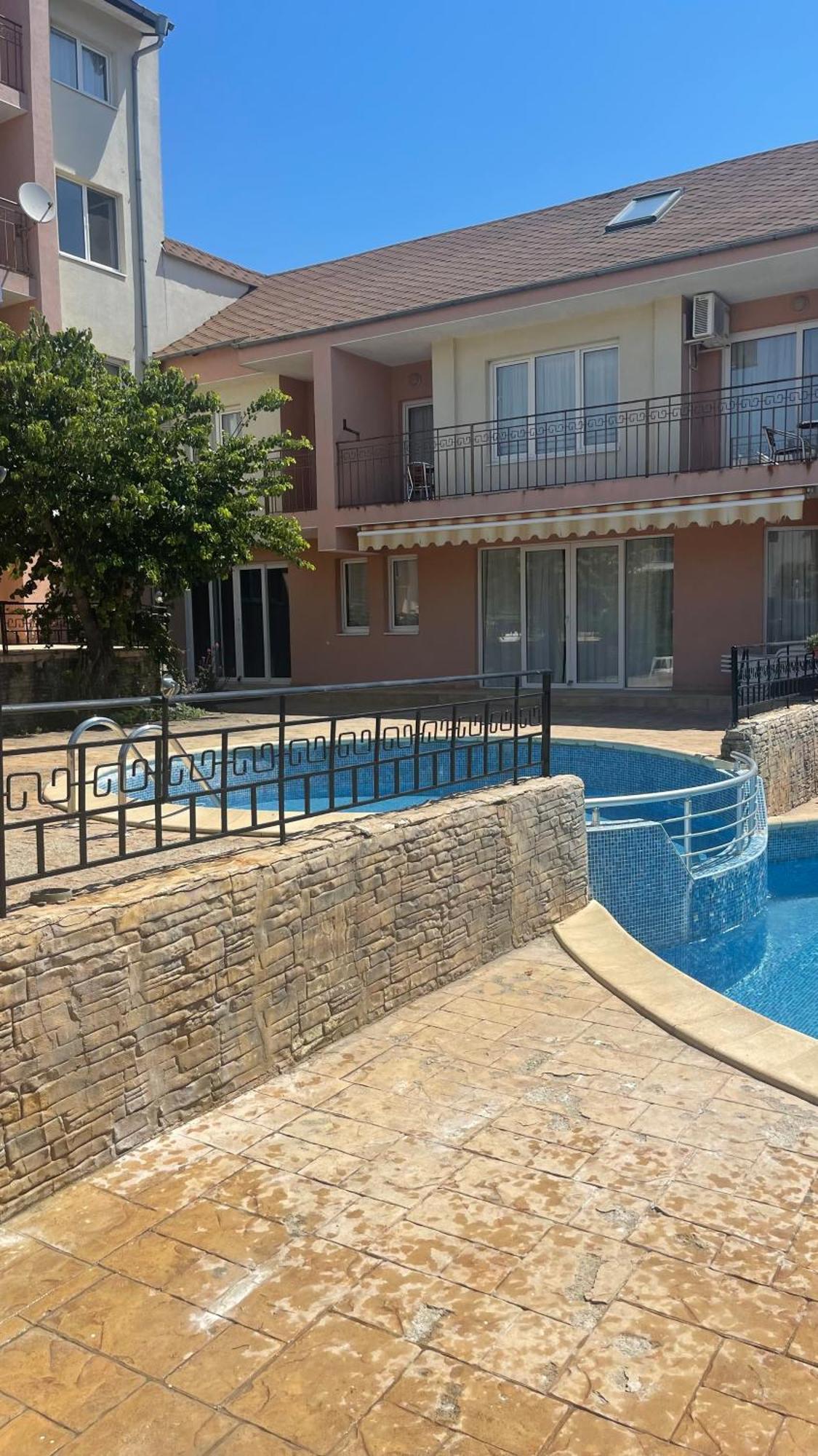 Le Premiere Randevu Apartment Sveti Vlas Luaran gambar